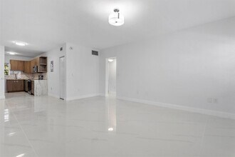 9745 Bay Harbor Terrace in Bay Harbor Islands, FL - Building Photo - Building Photo