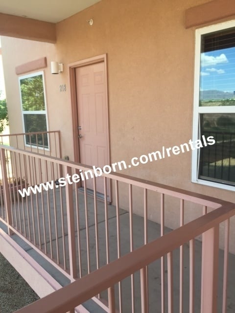 2300 Stern Dr in Las Cruces, NM - Building Photo - Building Photo