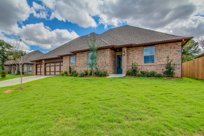 2701 Hermoso Cir in Edmond, OK - Foto de edificio - Building Photo