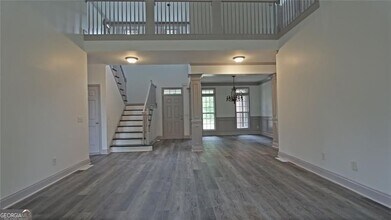 9195 Hannahs Crossing Dr in Gainesville, GA - Foto de edificio - Building Photo