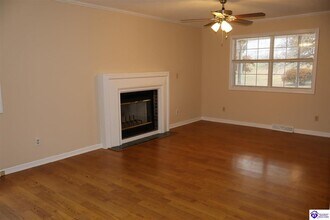 4484 Rineyville Rd in Elizabethtown, KY - Building Photo - Building Photo