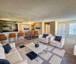 4200 Thornbriar Ln-Unit -Unit 201 in Orlando, FL - Building Photo - Building Photo