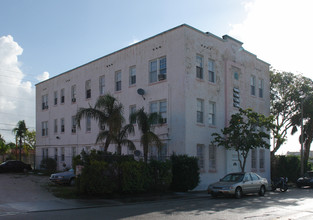 Nor-Way Apartments in West Palm Beach, FL - Building Photo - Building Photo