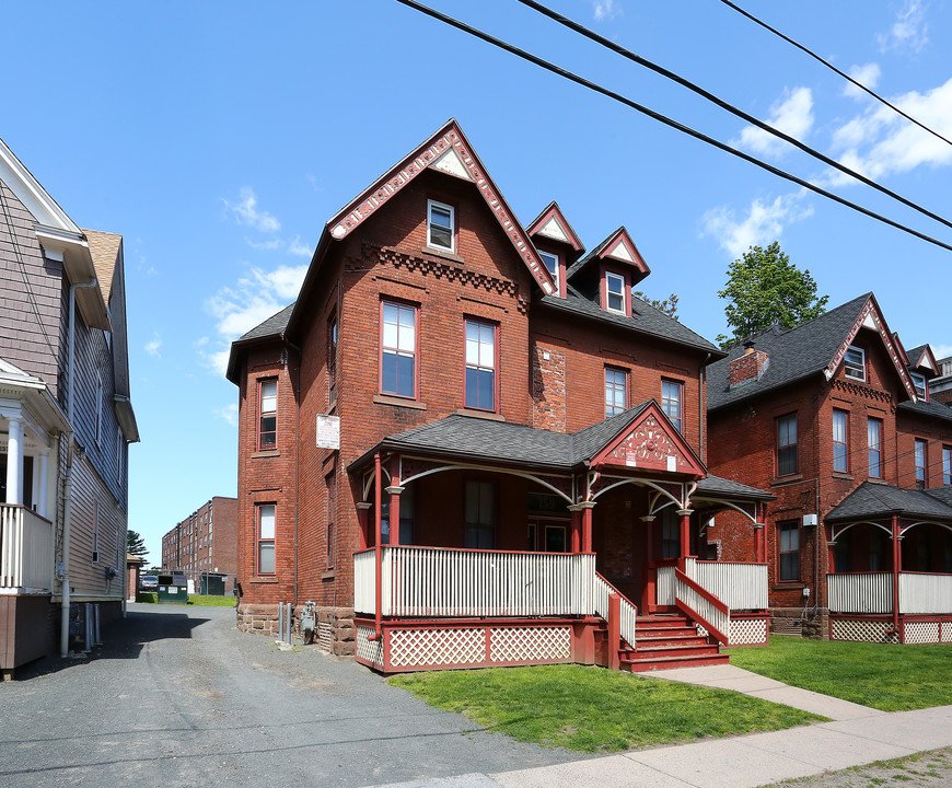 159 Seymour St in Hartford, CT - Foto de edificio