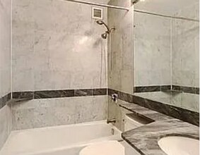 236 E 47th St, Unit 236 E 47th St in New York, NY - Building Photo - Building Photo