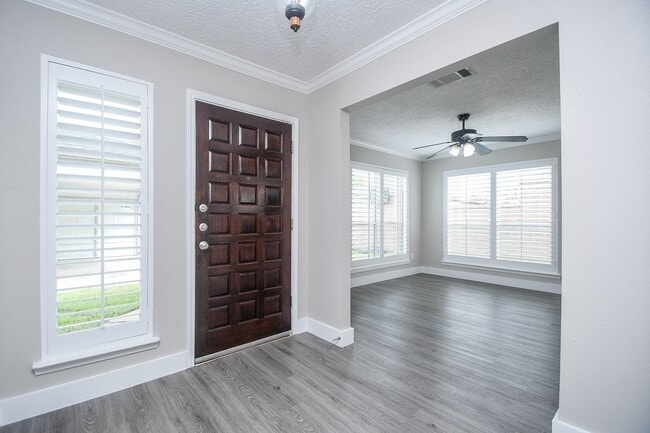 15807 Los Altos Dr in Houston, TX - Building Photo - Building Photo