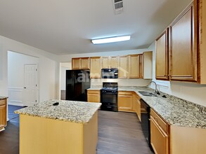 412 Farmwood Way in Canton, GA - Foto de edificio - Building Photo