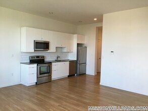70 Parker Hill Ave in Boston, MA - Building Photo - Building Photo
