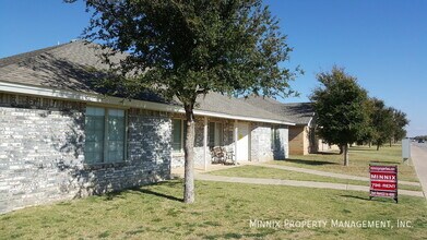 3208 111th St in Lubbock, TX - Foto de edificio - Building Photo