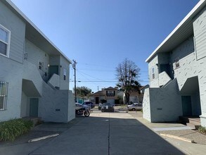 1329 Dunn Ave-Unit -1329 in Richmond, CA - Building Photo - Building Photo