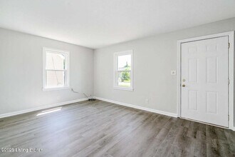 2637 Olive St in Louisville, KY - Building Photo - Building Photo