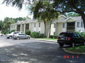 3590 Sable Palm Ln in Titusville, FL - Building Photo