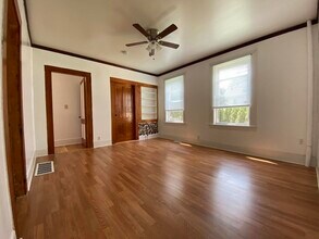 13 Lewis St in Westfield, MA - Building Photo - Building Photo