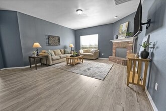1125 Urban Dr in Desoto, TX - Building Photo - Building Photo