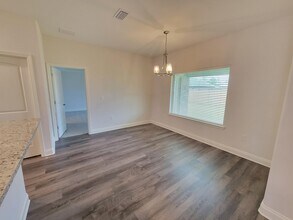 5221 Gaineswood Dr in Milton, FL - Building Photo - Building Photo