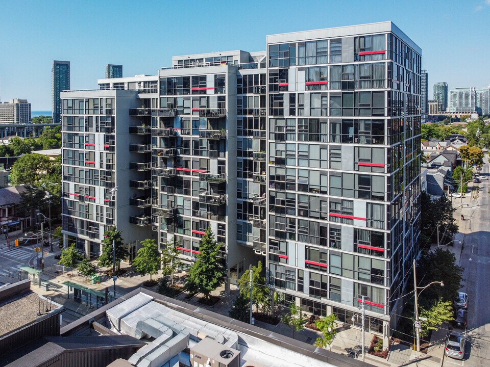 SixtyLoft in Toronto, ON - Building Photo