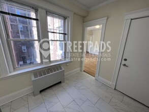 24 Chauncy St in Cambridge, MA - Foto de edificio - Building Photo