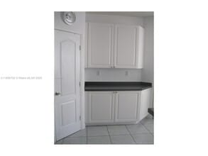 11324 NW 54th Terrace in Doral, FL - Building Photo - Building Photo