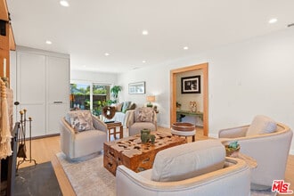 11314 Homedale St in Los Angeles, CA - Building Photo - Building Photo