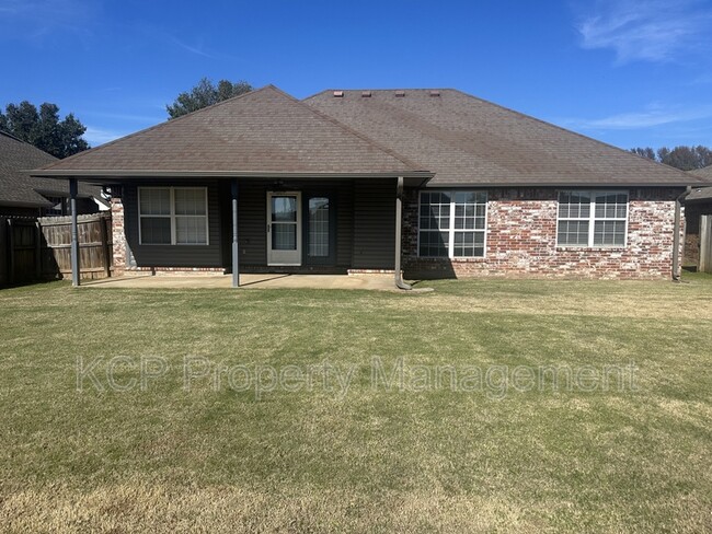 1921 Ingalls Ln in Alma, AR - Foto de edificio - Building Photo