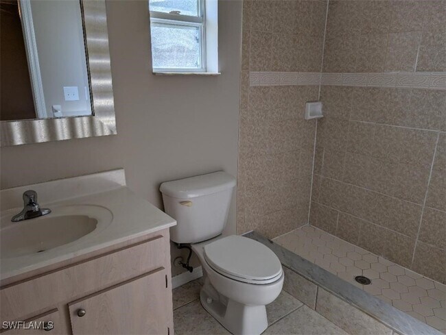 614 SE 6th St in Cape Coral, FL - Building Photo - Building Photo