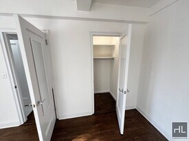 FIFTH AVENUE, Unit 16F in New York, NY - Building Photo