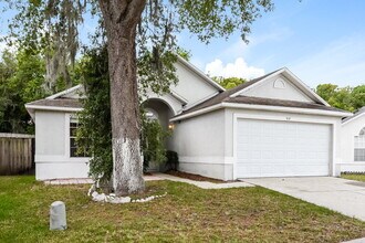 337 Riunite Cir in Winter Springs, FL - Building Photo - Building Photo