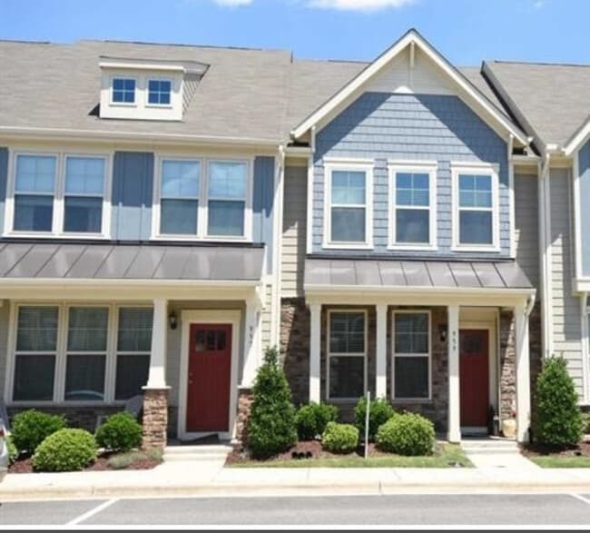 property at 957 Ambergate Station