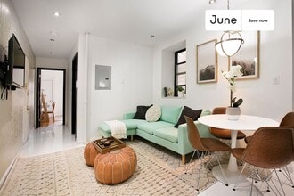 320 Manhattan Ave in New York, NY - Building Photo - Building Photo