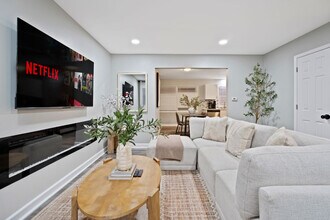 508 S Warrington Rd in Des Plaines, IL - Foto de edificio - Building Photo