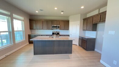 1012 Tillman Ln in East Bernard, TX - Building Photo - Building Photo