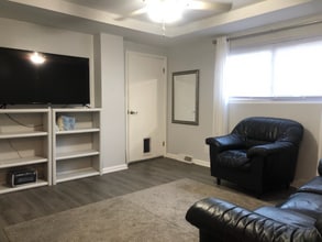 108 Orris St in Munhall, PA - Building Photo - Building Photo