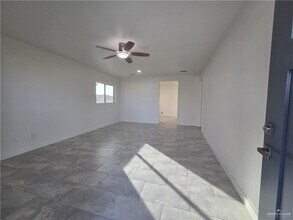 15 Serg Loop in Alamo, TX - Building Photo - Building Photo