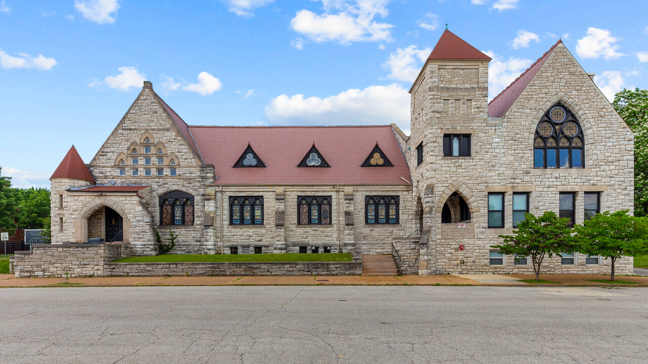 Sanctuary Lofts in St. Louis, MO - Building Photo