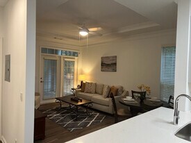 32000 Gardner Dr in Alpharetta, GA - Building Photo