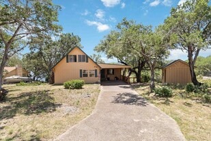 2676 Woodcrest Dr in Canyon Lake, TX - Building Photo