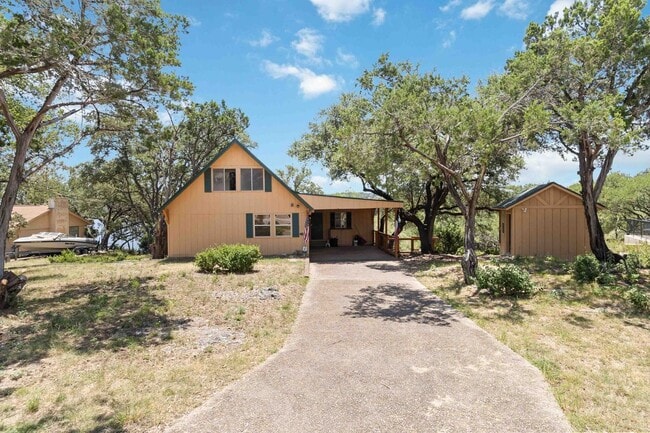 property at 2676 Woodcrest Dr