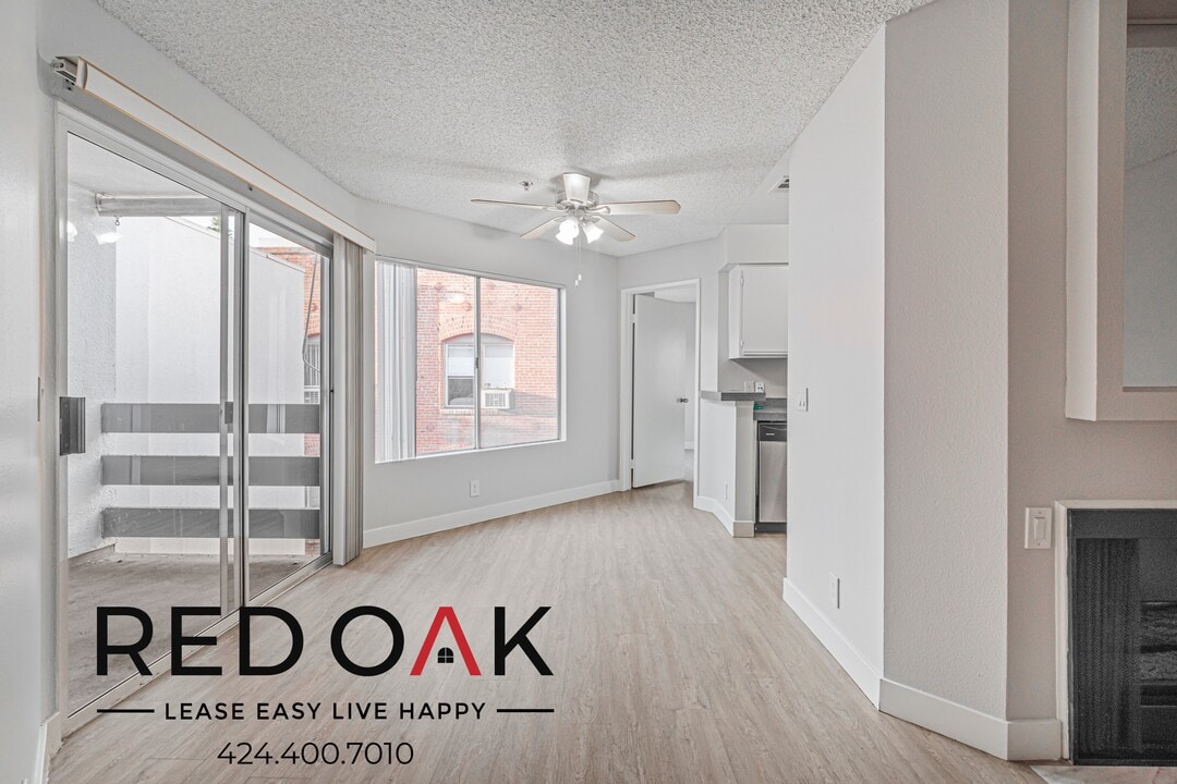 350 S Reno St in Los Angeles, CA - Building Photo