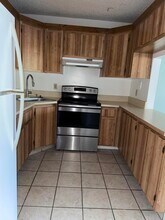 718 Sunny Pine Way in Greenacres, FL - Foto de edificio - Building Photo