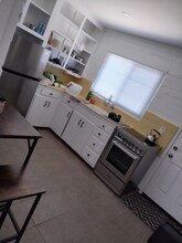271 S Hay St in Lone Pine, CA - Building Photo - Building Photo