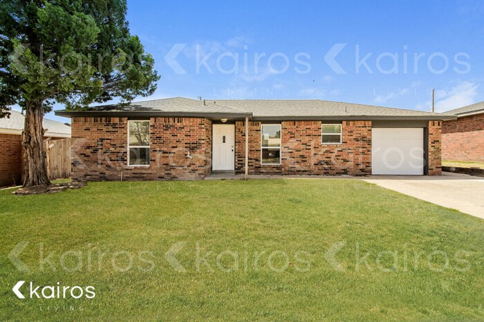 2614 16th Ave in Canyon, TX - Building Photo