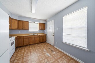 406 E 34th St in Houston, TX - Building Photo - Building Photo