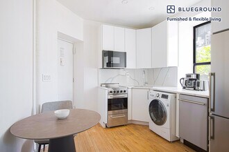 363 W 17th St in New York, NY - Building Photo - Building Photo