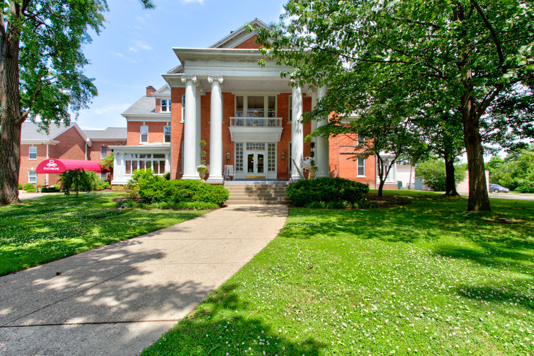 The Rathbone in Evansville, IN - Building Photo