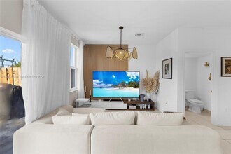 12022 NW 46th St in Coral Springs, FL - Building Photo - Building Photo