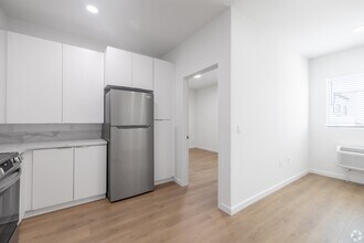 Haven on Amherst in Los Angeles, CA - Building Photo - Building Photo