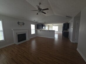 221 Audubon Dr in Raeford, NC - Building Photo - Building Photo