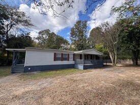 324 Burnley Pines Rd in Shreveport, LA - Building Photo