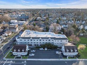 33 Union Ave in Manasquan, NJ - Building Photo - Building Photo