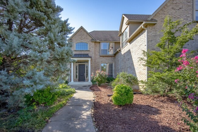 1032 W Lindsey St in Norman, OK - Building Photo - Building Photo